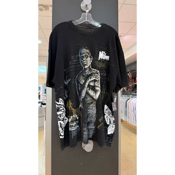 Darc Sport Universal Monsters Mummy Side by Side Tee Shirt Dracula Halloween - Picture 2 of 6